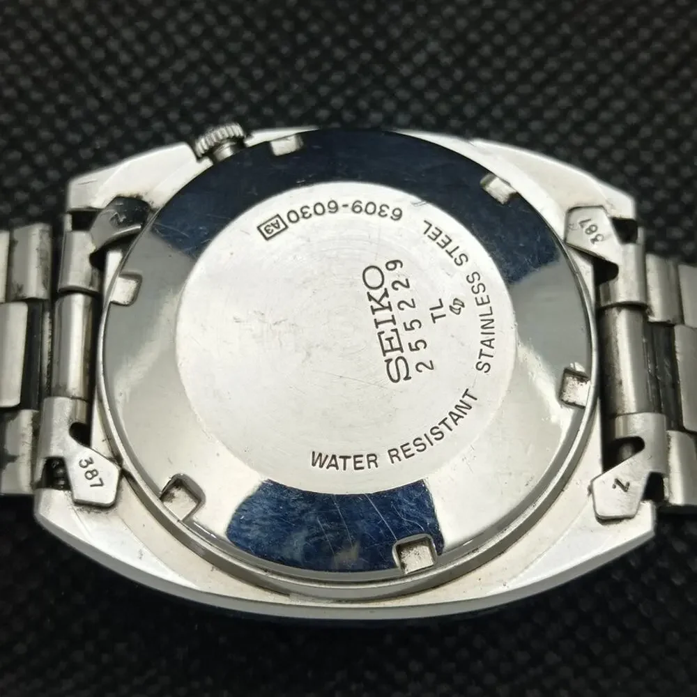 Vintage 1974 Seiko Square Automatic Mens Silver Watch W/daydate & Gold accents - Picture 8 of 8